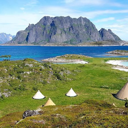Lofoten Beach Glamping Skrova Екстер'єр фото