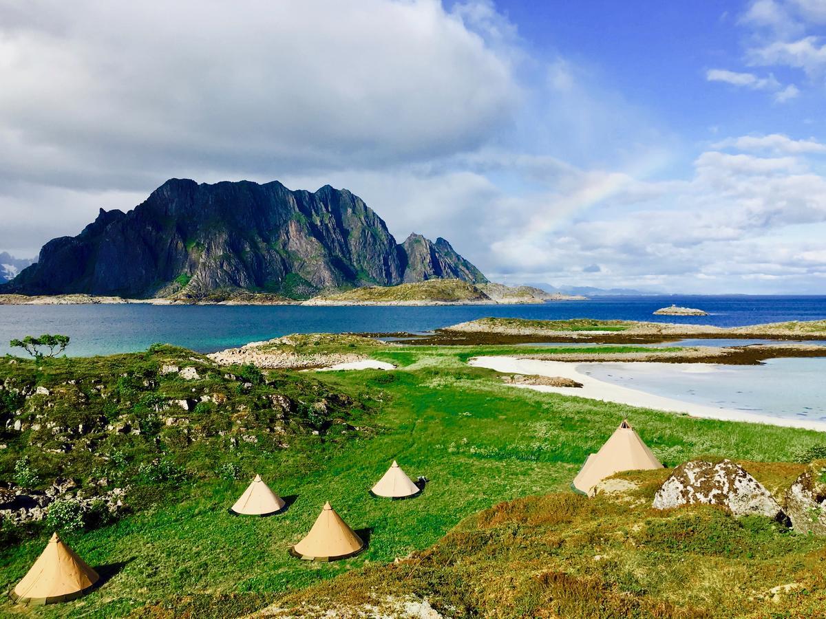 Lofoten Beach Glamping Skrova Екстер'єр фото