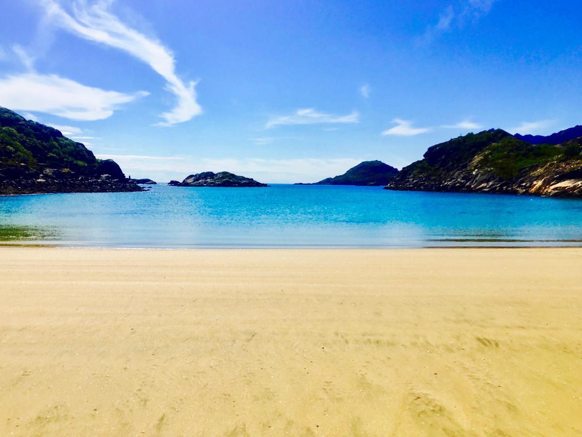 Lofoten Beach Glamping Skrova Екстер'єр фото