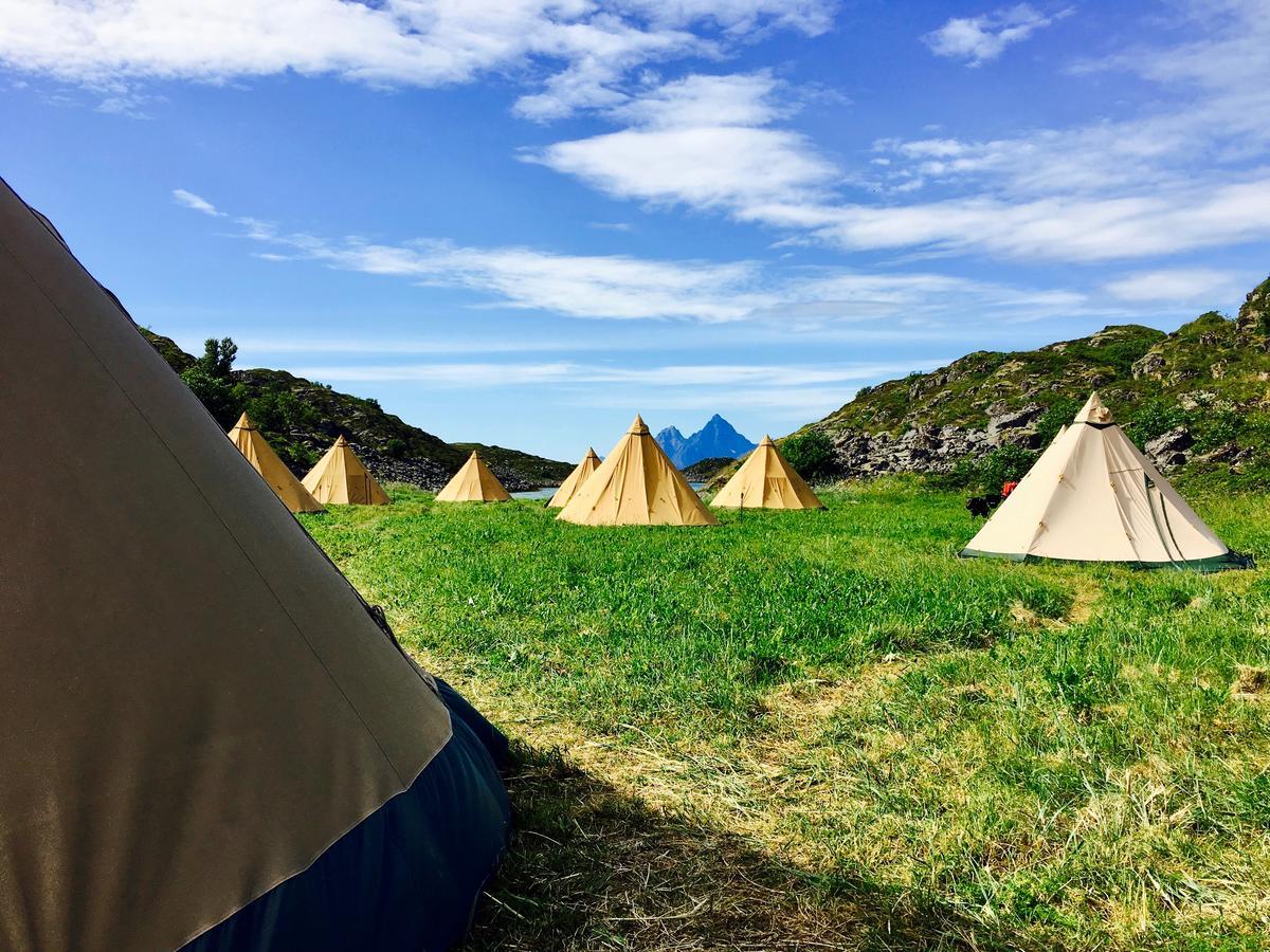 Lofoten Beach Glamping Skrova Екстер'єр фото